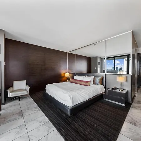 Huge Modern Luxury 17 Floor Panoramic Corner Suite With Open Balcony Las Vegas Exterior photo