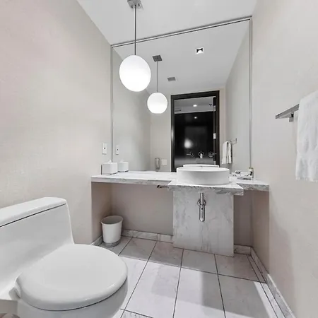 Huge Modern Luxury 17 Floor Panoramic Corner Suite With Open Balcony Las Vegas Exterior photo