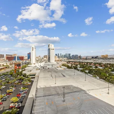 Huge Modern Luxury 17 Floor Panoramic Corner Suite With Open Balcony Las Vegas Exterior photo